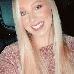 Meet your Posher, Kayla